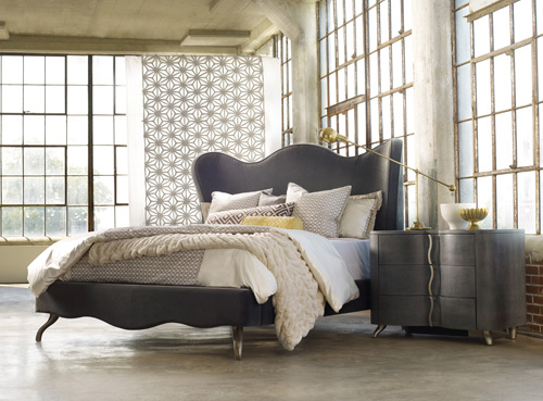 Those sultry curves! They’re perfect with simple, but luxurious bed linens.