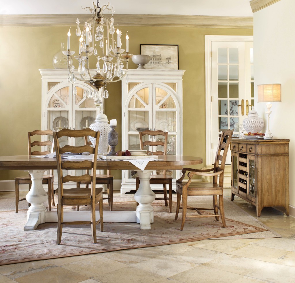 Chic Coterie Double Pedestal table is perfect setting for a farmhouse chic holiday tablescape.