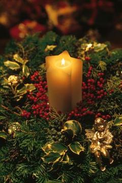  Holly is lovely candle border