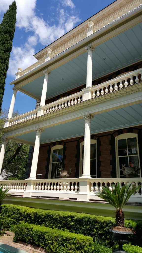 Calhoun Mansion